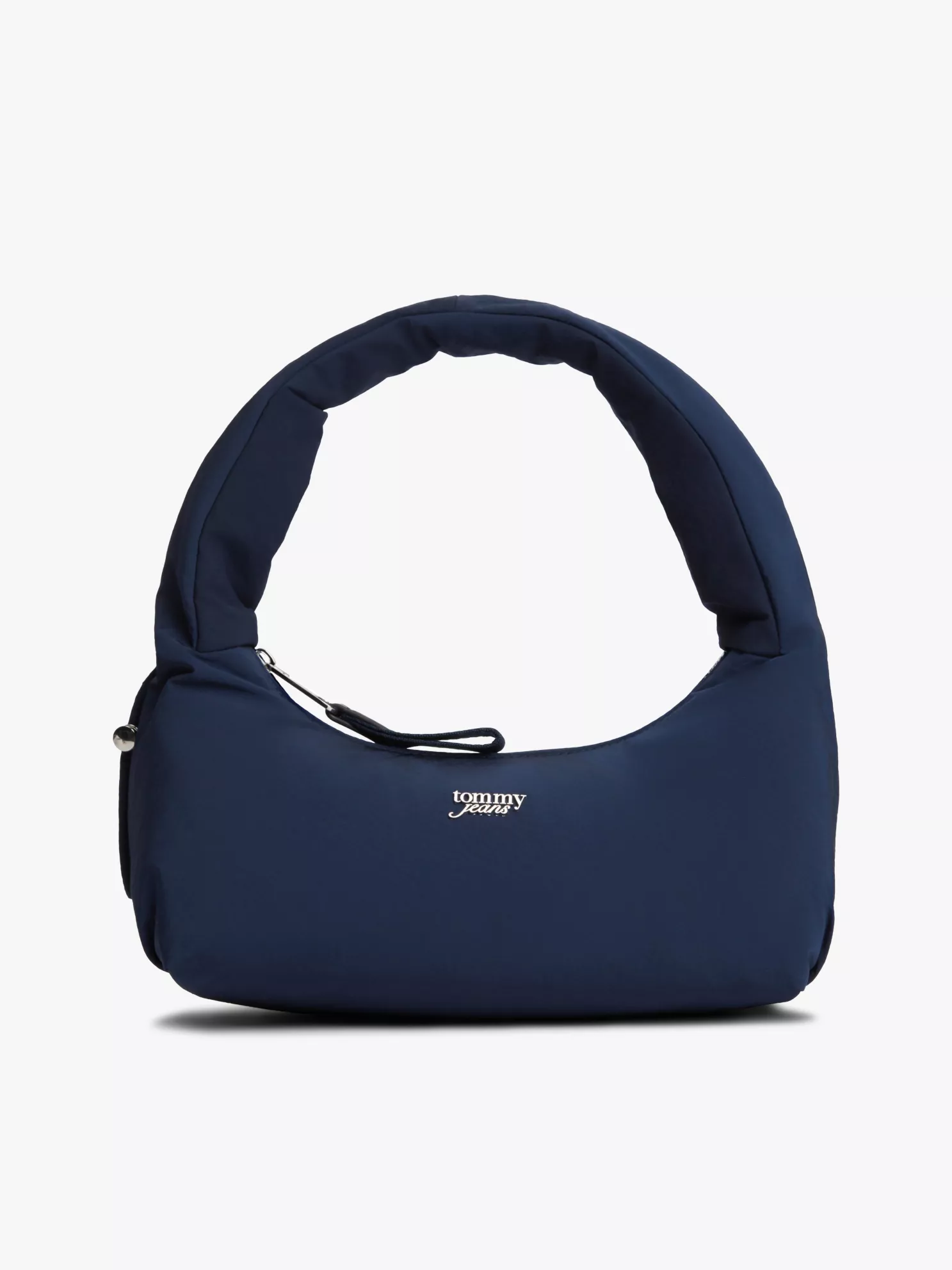 AW18583_C1G_main