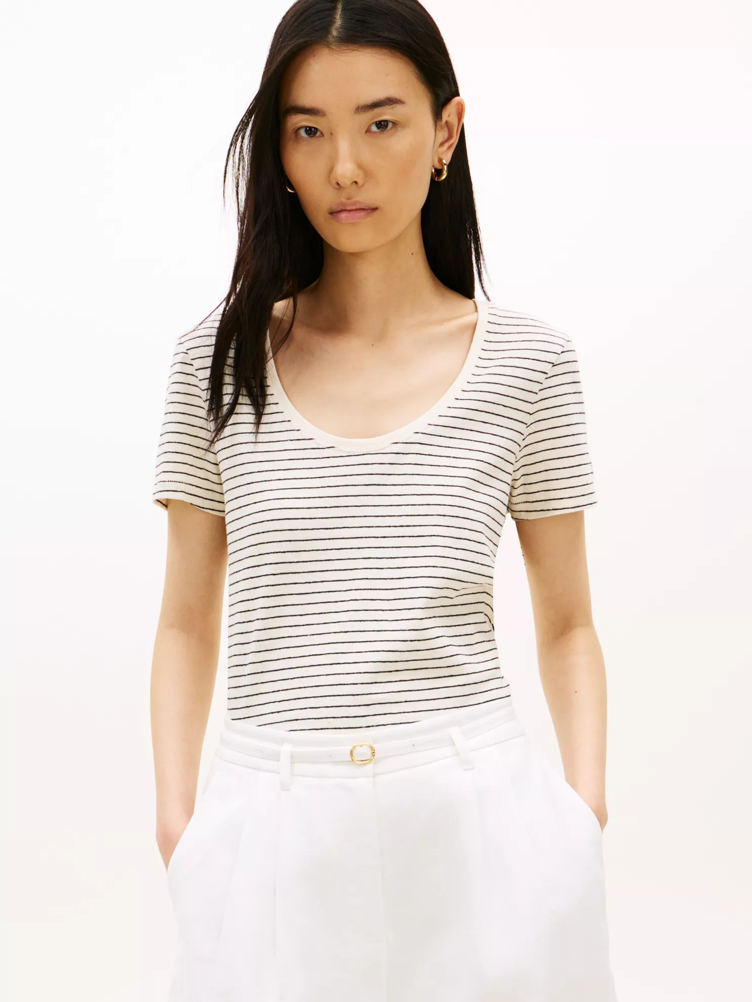 WW48705_04R_main